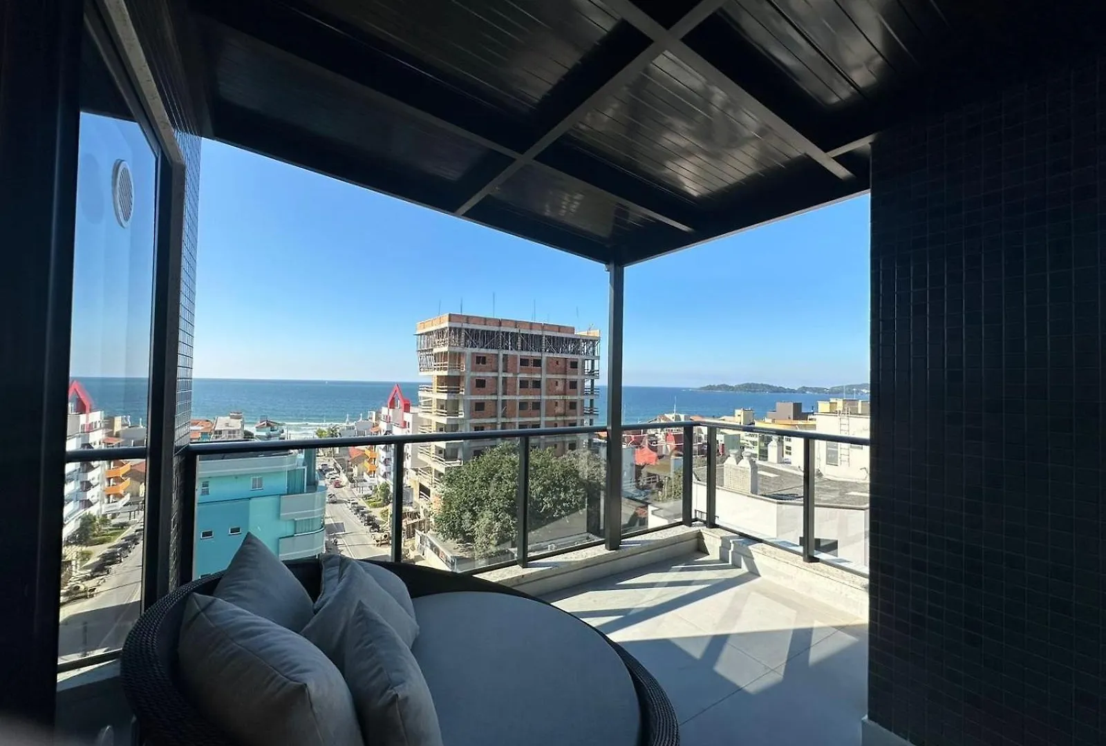 Cobertura Com Vista Para O Mar A 200M Da Praia - Bombas, Bombinhas 0*, Bombas Brazílie